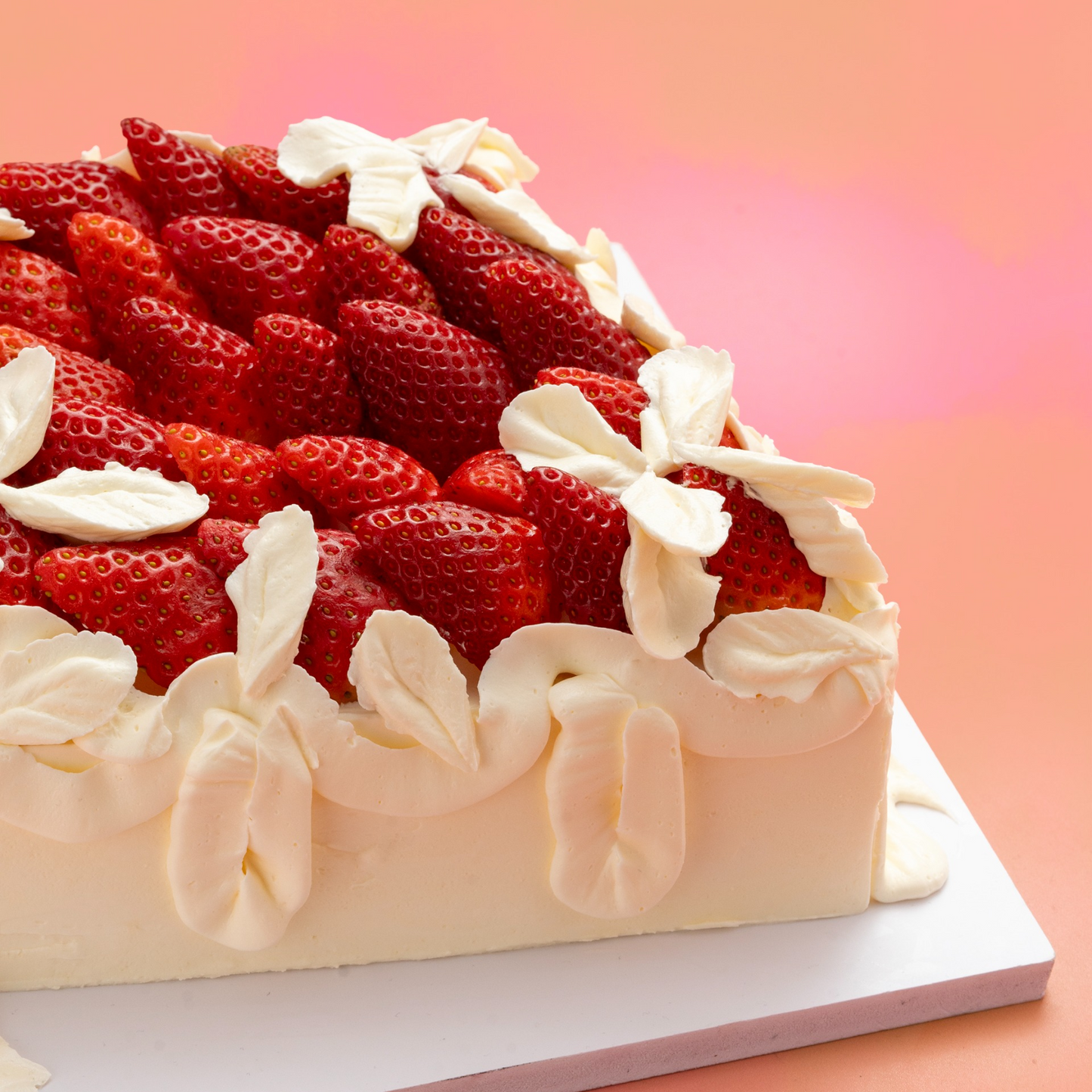 Strawberry Cake CAKE ME