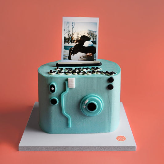 Customized Cakes CAKE ME